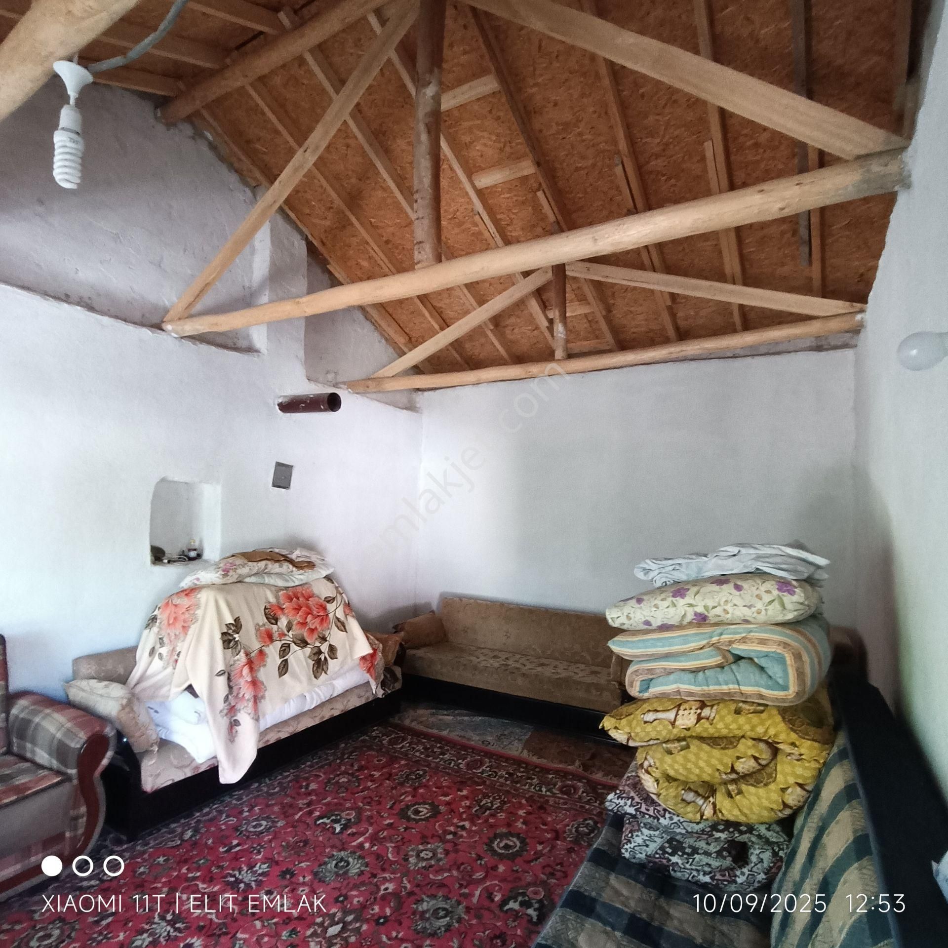 Elit Emlak Müstakil 2 Katlı Bahçeli 1,100 M2 Arsa - Görsel 9