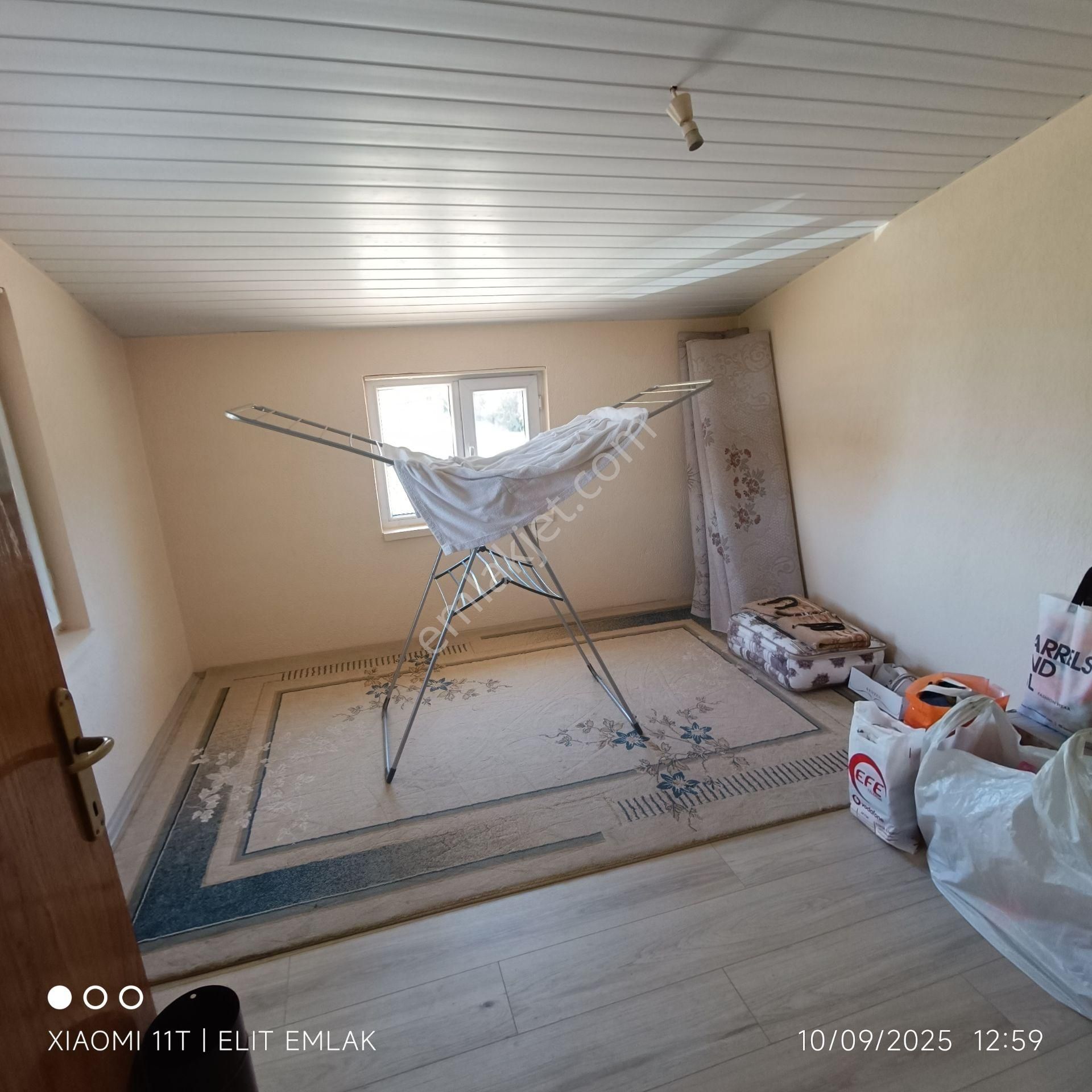 Elit Emlak Müstakil 2 Katlı Bahçeli 1,100 M2 Arsa - Görsel 24