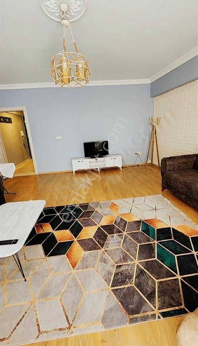 3+1 Doğal Gazlı Eşyalı Daire Sahile 3 Dakika Mesafede - Görsel 5