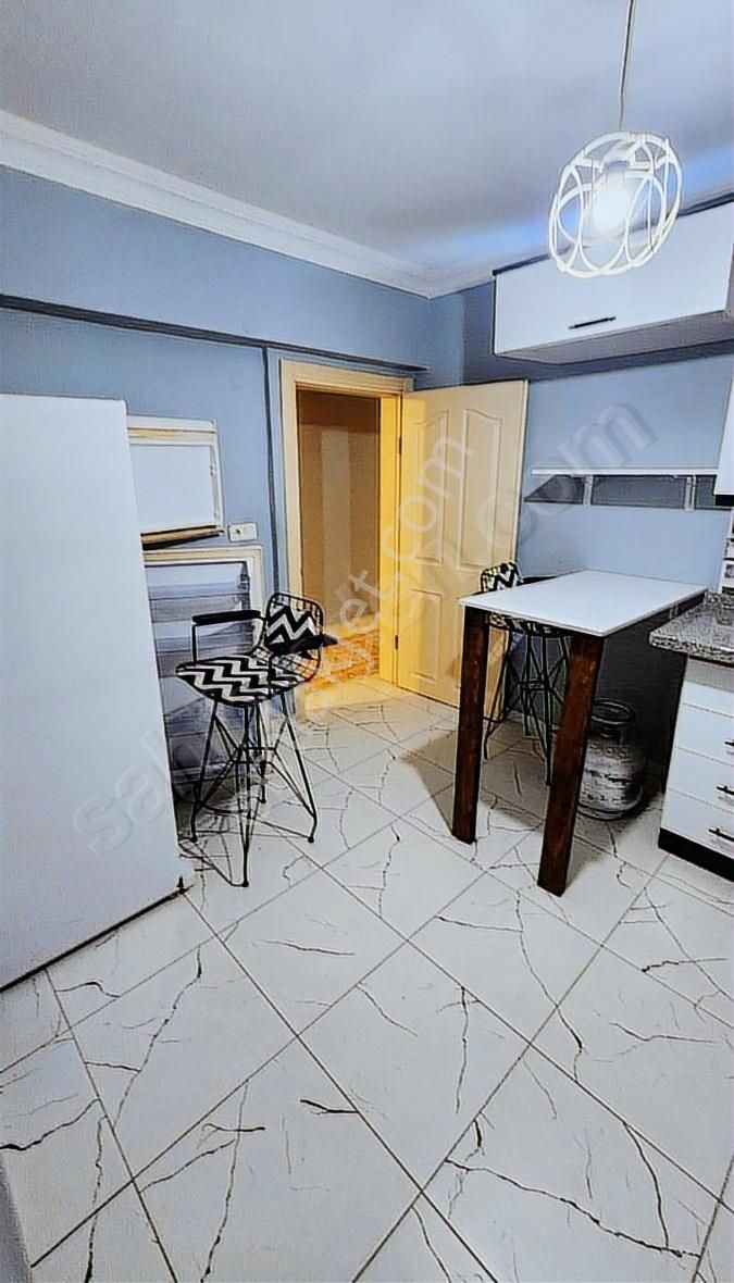 3+1 Doğal Gazlı Eşyalı Daire Sahile 3 Dakika Mesafede - Görsel 12