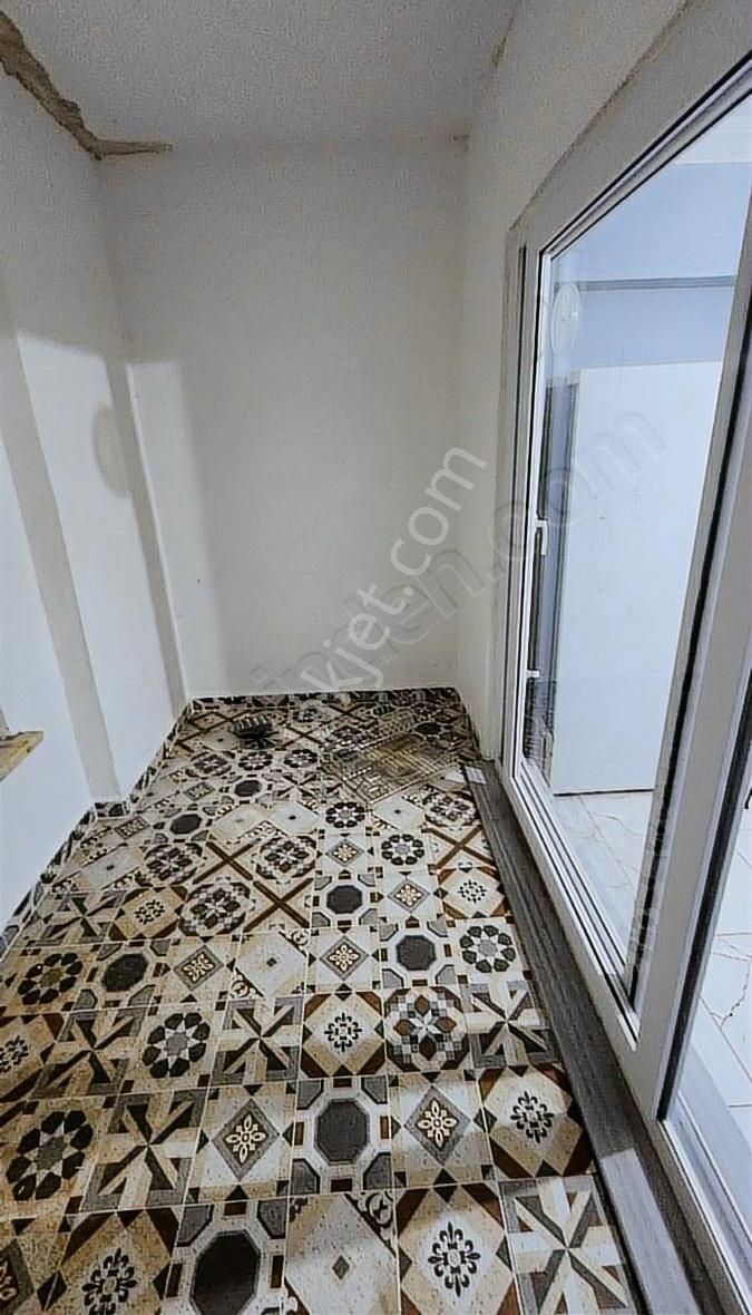3+1 Doğal Gazlı Eşyalı Daire Sahile 3 Dakika Mesafede - Görsel 14