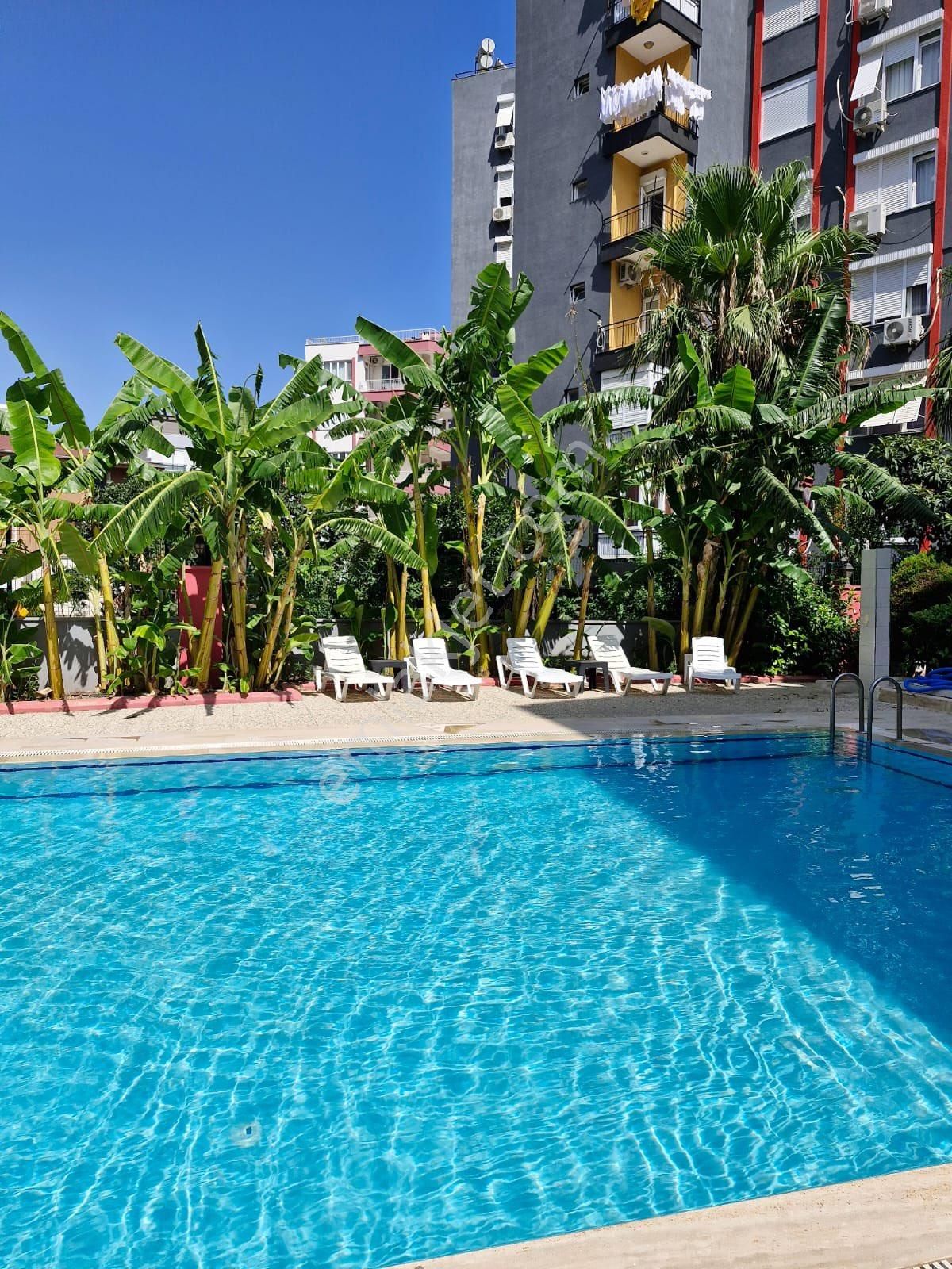 Konyaaltı Hurma Mah. Geniş Eşyalı Ara Katta 1+1 - Görsel 9