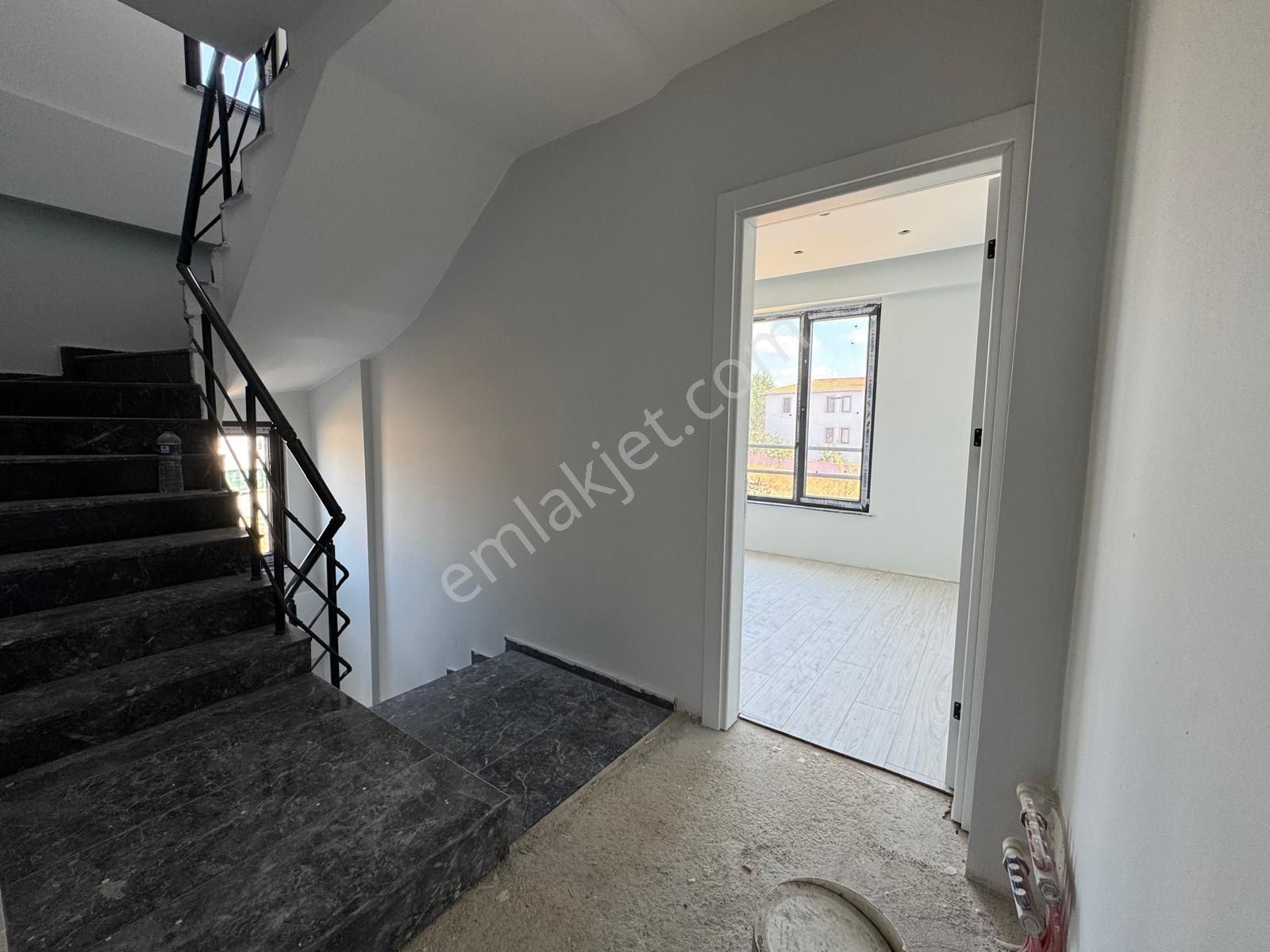 Biga/kalafat'ta Satılık 4+1 Tribleks Villa. - Görsel 17