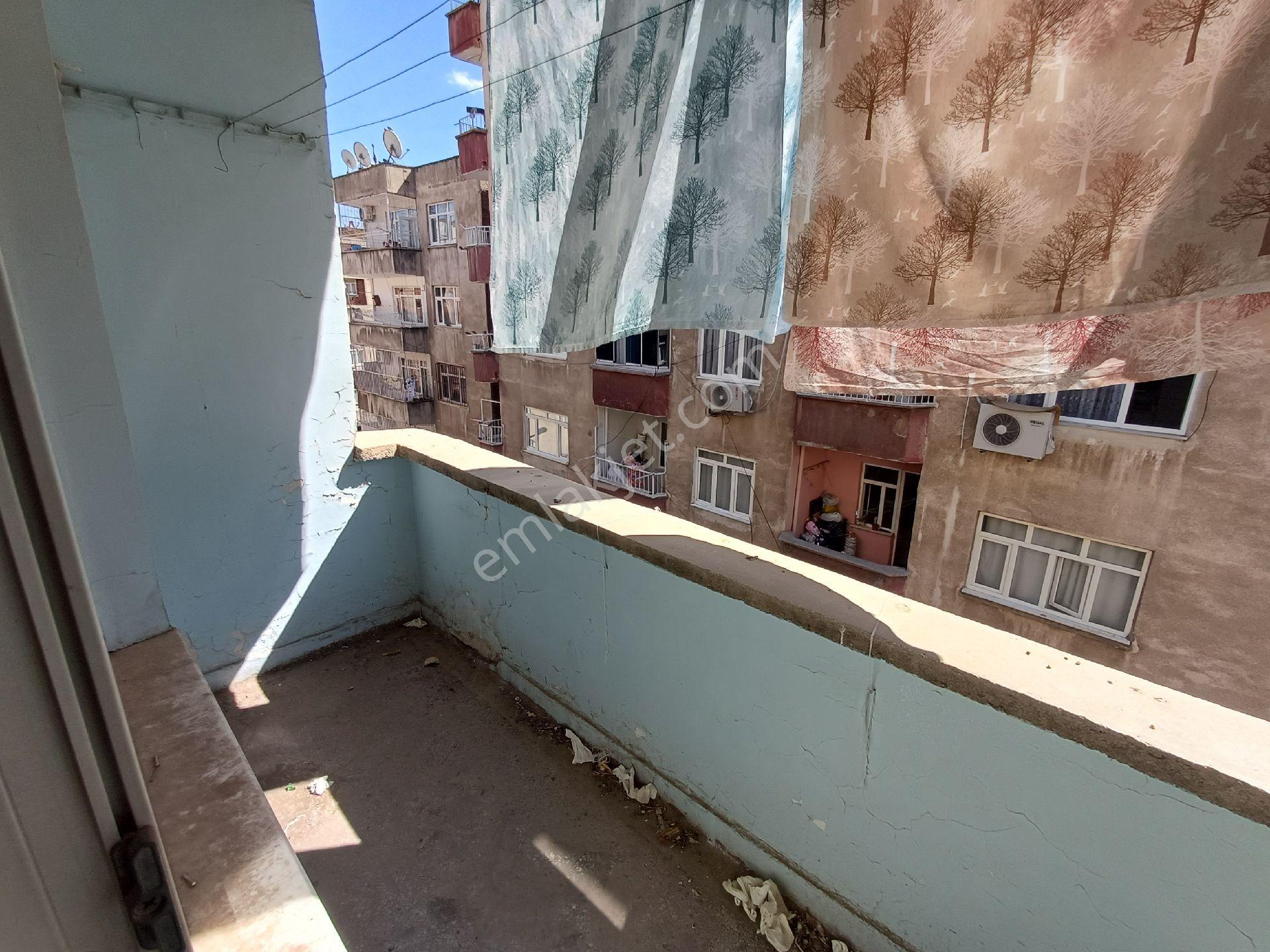 Satılık 2+1 Şehitlik Mah 41. Sok Çetin Apt Diyarbakır - Görsel 13