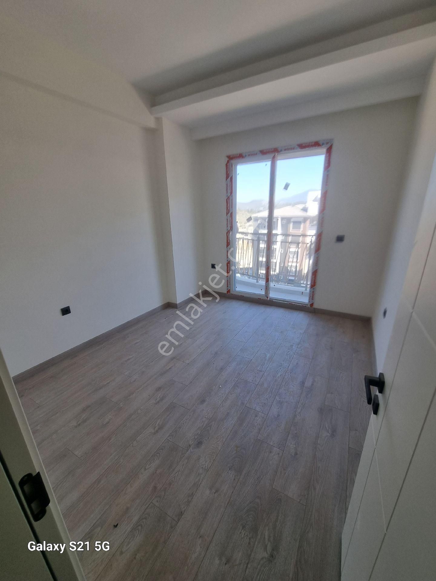 Kuşadası Degırmenderede Dogalgazlı Sıfır 2+1 Daıre - Görsel 12