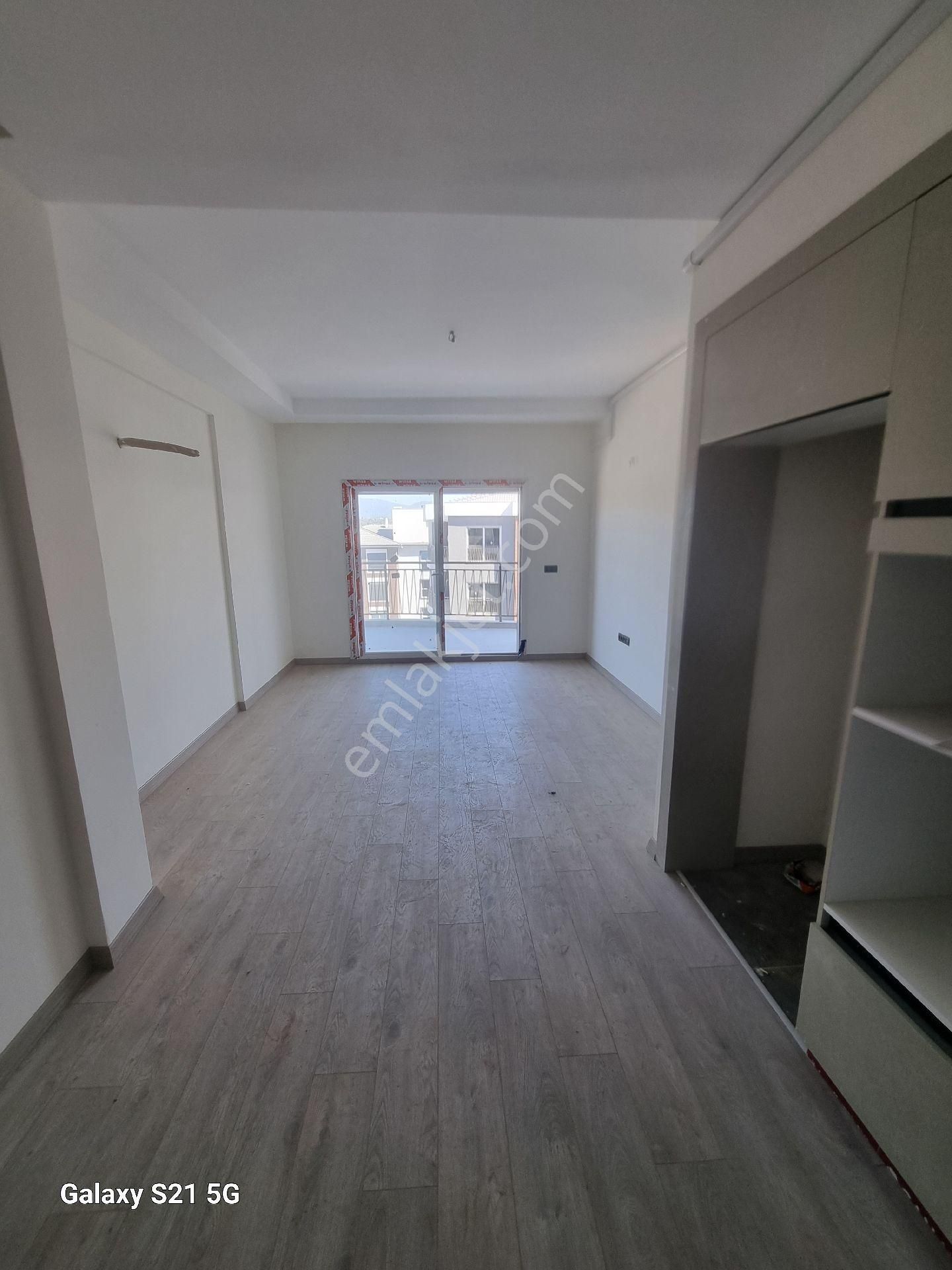 Kuşadası Degırmenderede Dogalgazlı Sıfır 2+1 Daıre - Görsel 13