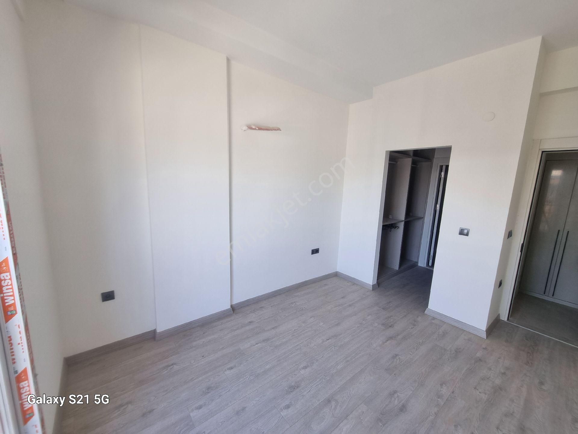 Kuşadası Degırmenderede Dogalgazlı Sıfır 2+1 Daıre - Görsel 20