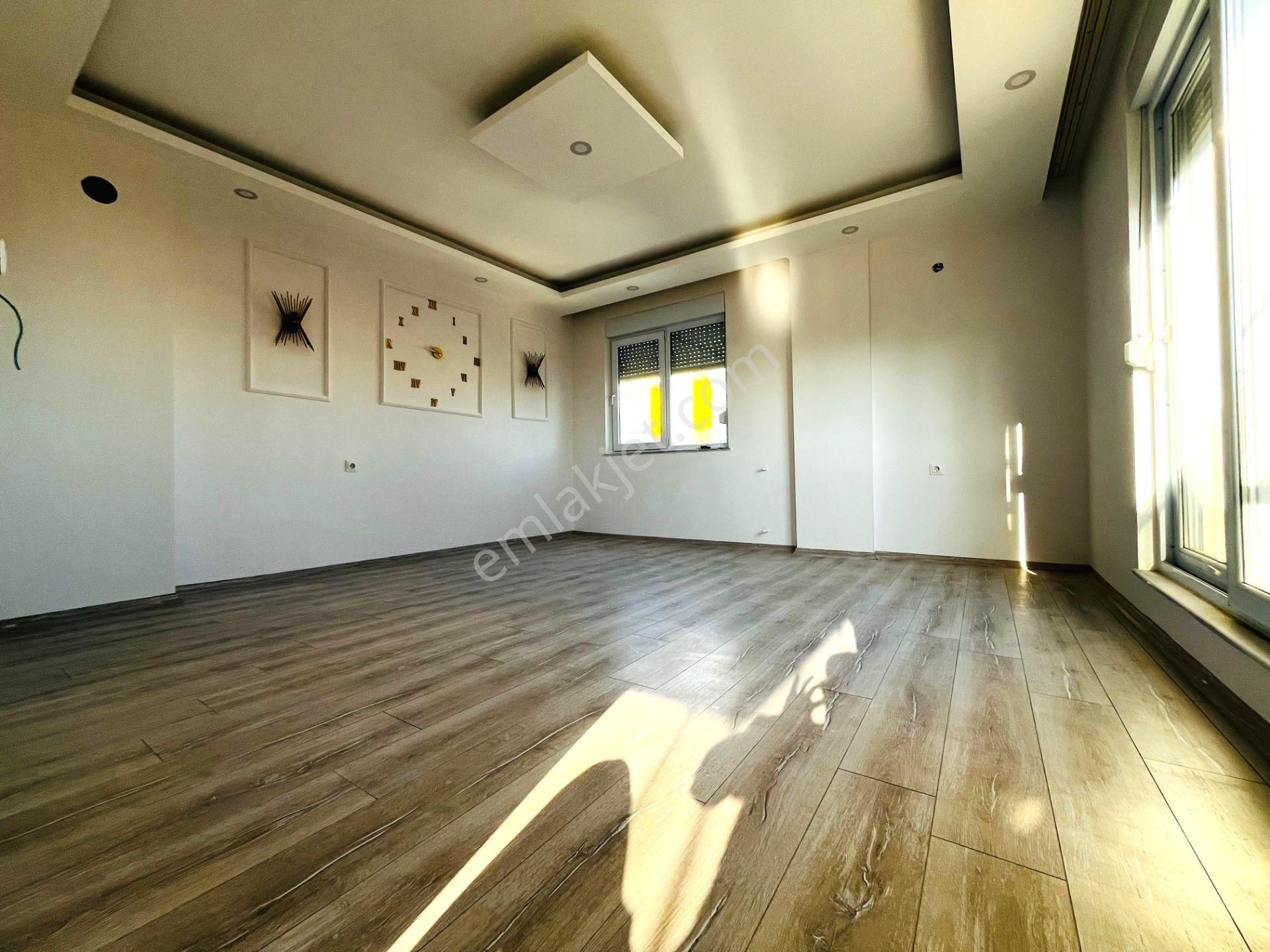 Ulaşım Sorunu Olmayan 2 Yıllık Sıfır Ayarında Asansörlü 2+1 Satılık Daire - Görsel 11