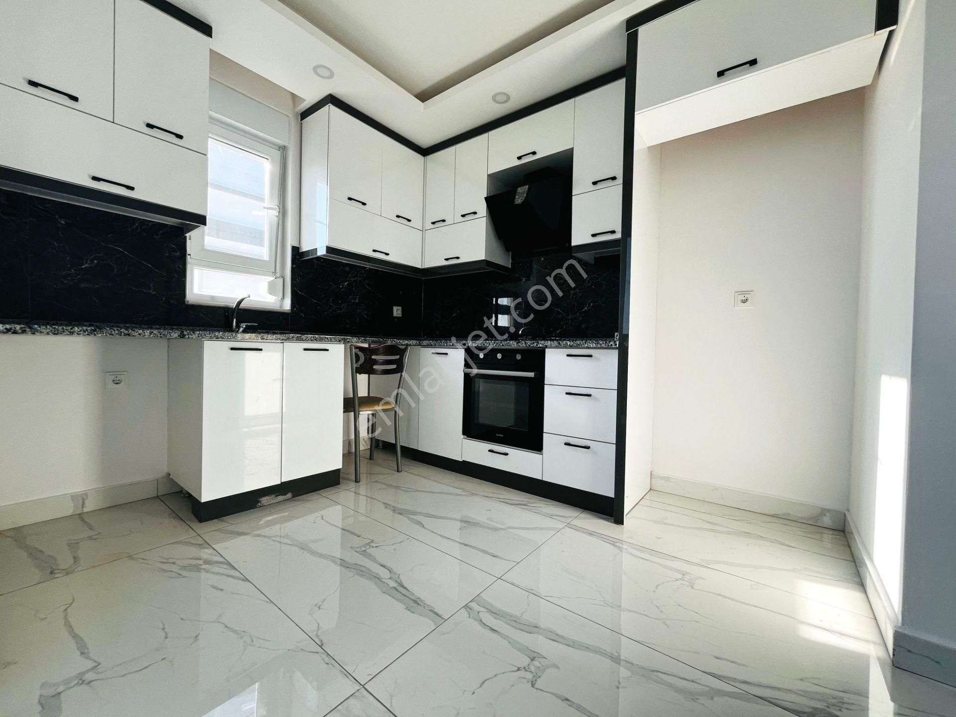 Ulaşım Sorunu Olmayan 2 Yıllık Sıfır Ayarında Asansörlü 2+1 Satılık Daire - Görsel 3