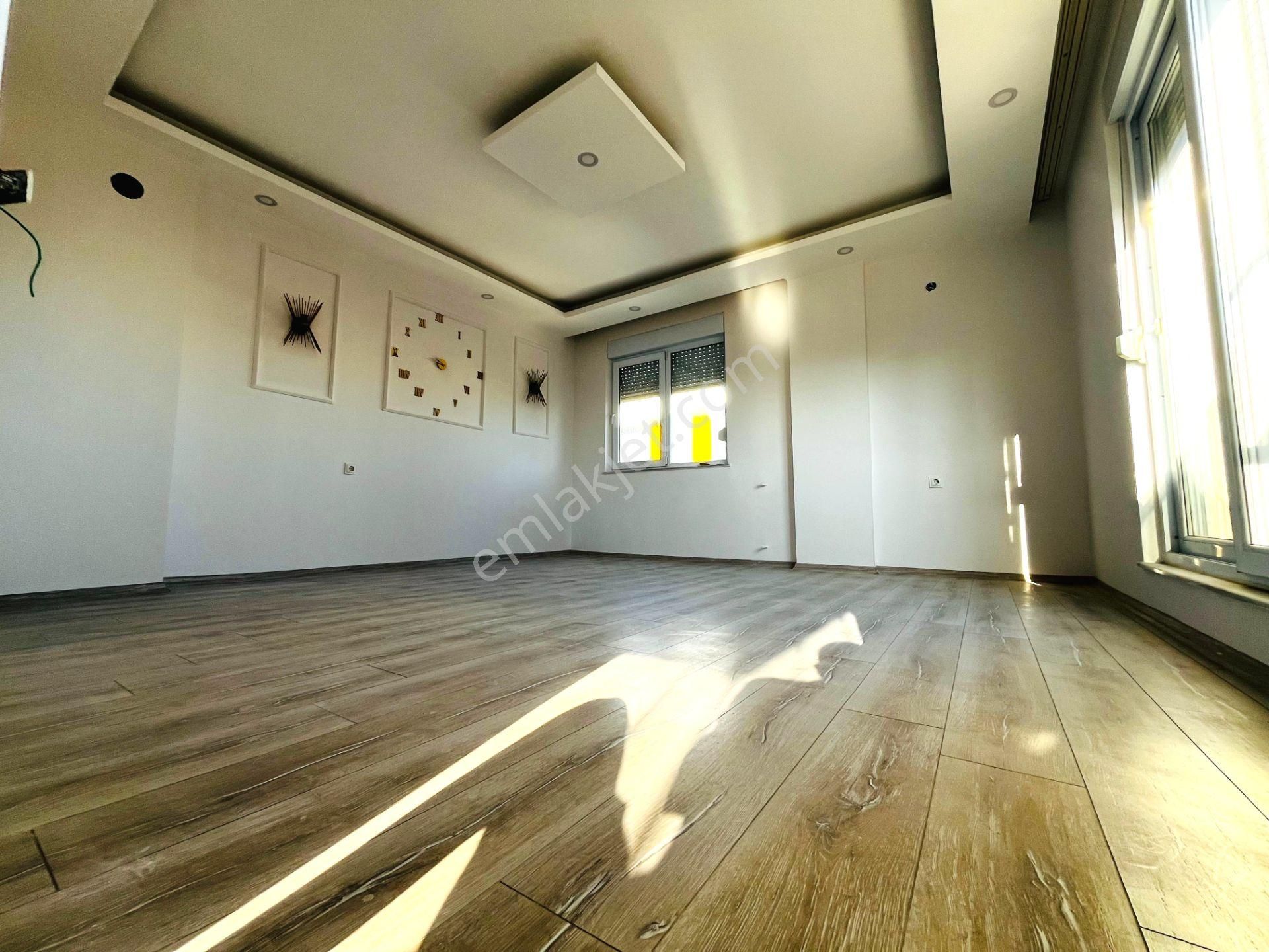 Ulaşım Sorunu Olmayan 2 Yıllık Sıfır Ayarında Asansörlü 2+1 Satılık Daire - Görsel 14