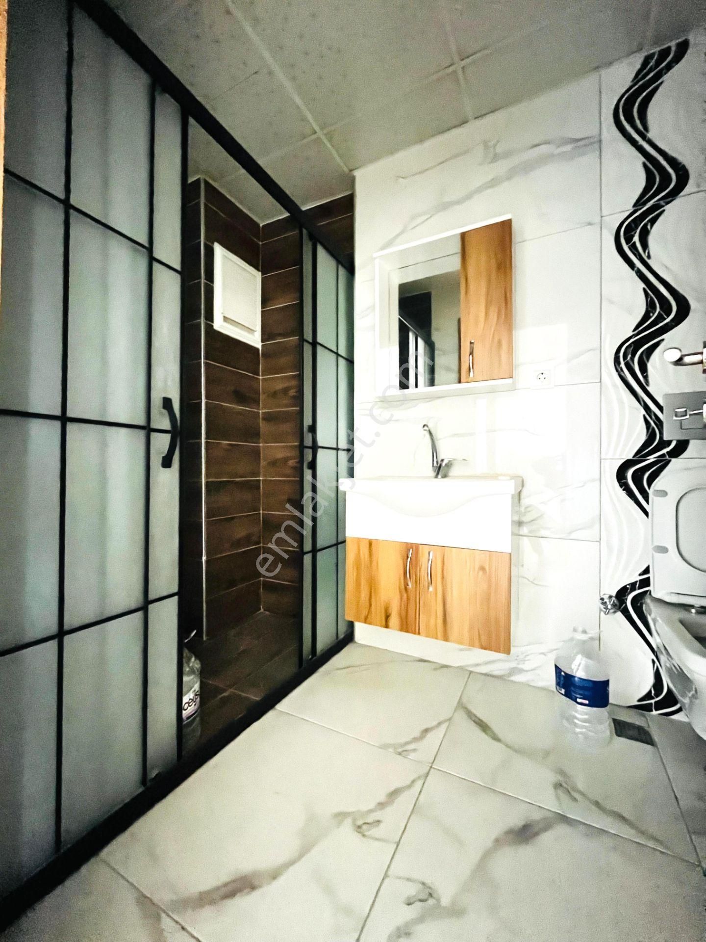 Ulaşım Sorunu Olmayan 2 Yıllık Sıfır Ayarında Asansörlü 2+1 Satılık Daire - Görsel 28