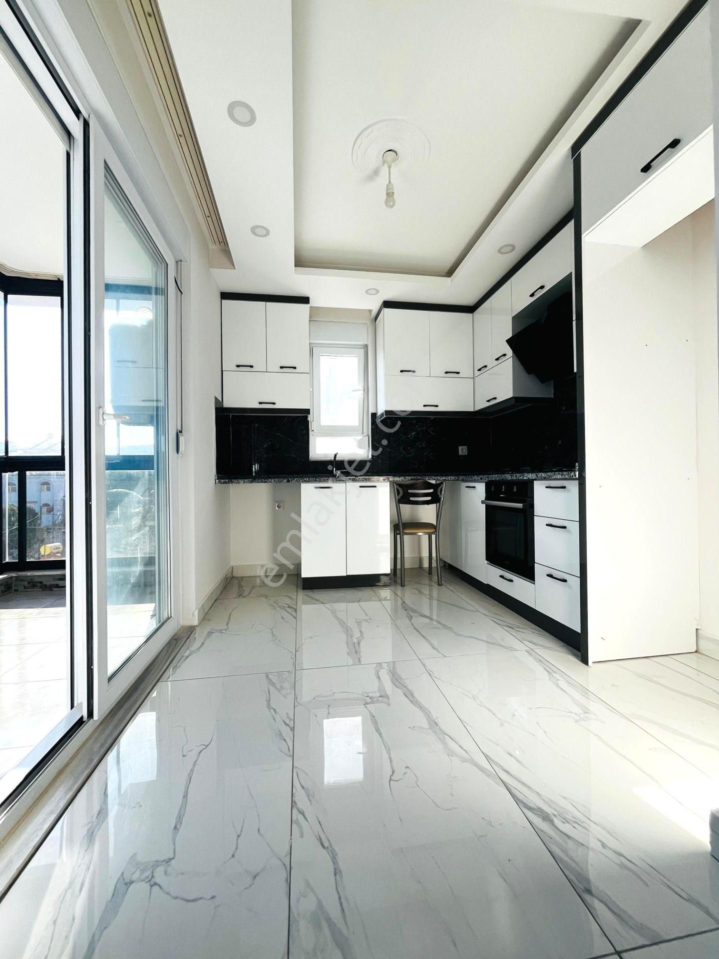 Ulaşım Sorunu Olmayan 2 Yıllık Sıfır Ayarında Asansörlü 2+1 Satılık Daire - Görsel 6