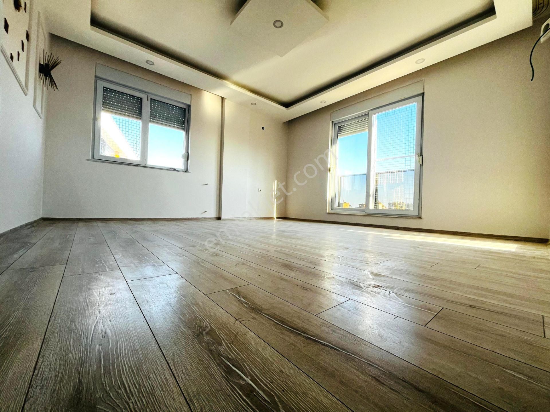 Ulaşım Sorunu Olmayan 2 Yıllık Sıfır Ayarında Asansörlü 2+1 Satılık Daire - Görsel 7