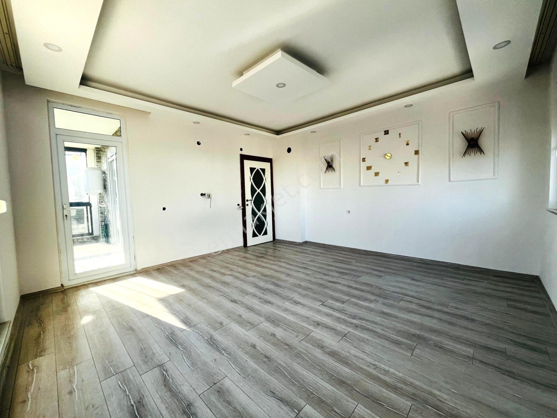 Ulaşım Sorunu Olmayan 2 Yıllık Sıfır Ayarında Asansörlü 2+1 Satılık Daire - Görsel 13