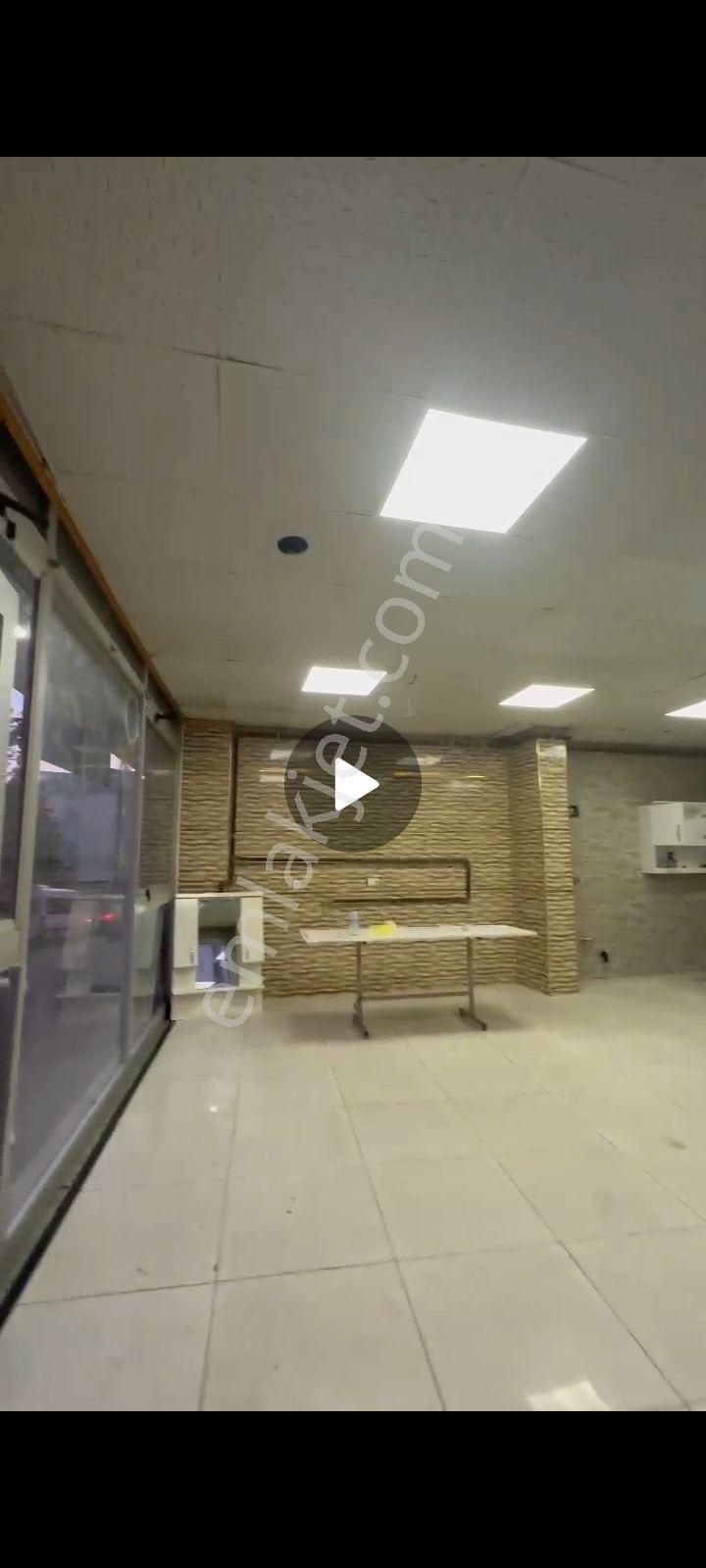 Esenyurt Pınar Mahallesi Satılık Köşebaşı Dükkan - Görsel 2