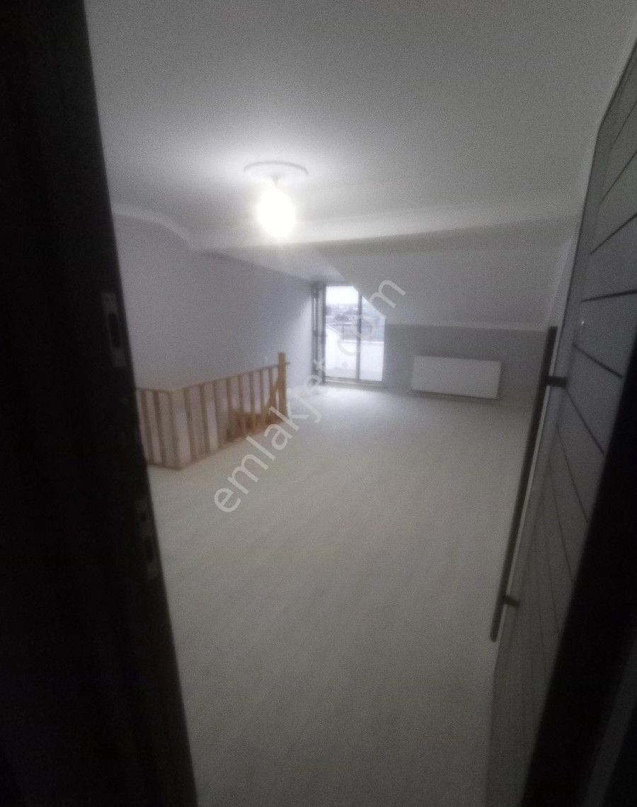 1.69 Krediyle Arnavutköy Haraççı Karlıbayır'da Satılık Lüks 2+1 Çatı Dubleks Daire - Görsel 4