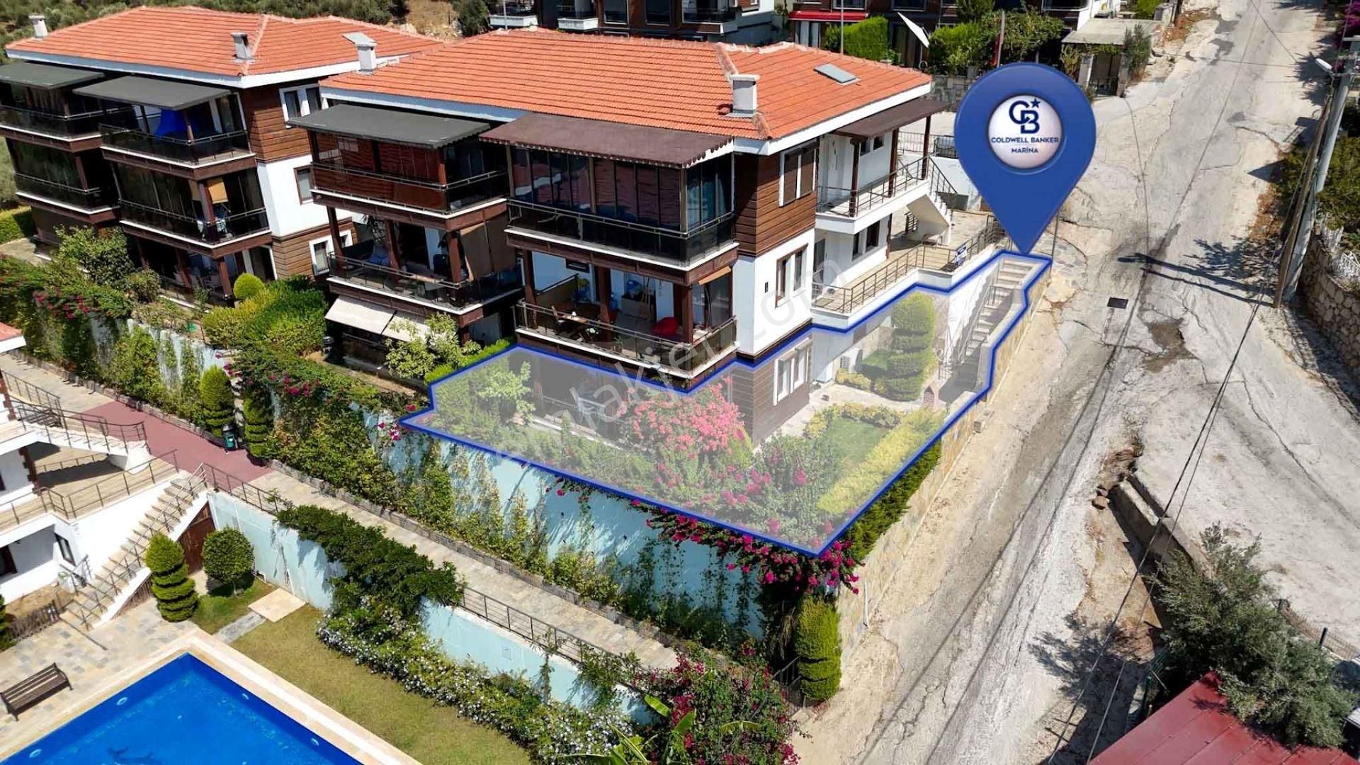 Cb Marina'dan Güllük'te Panaromik Deniz Manzaralı 3+1 Bahçe Katı