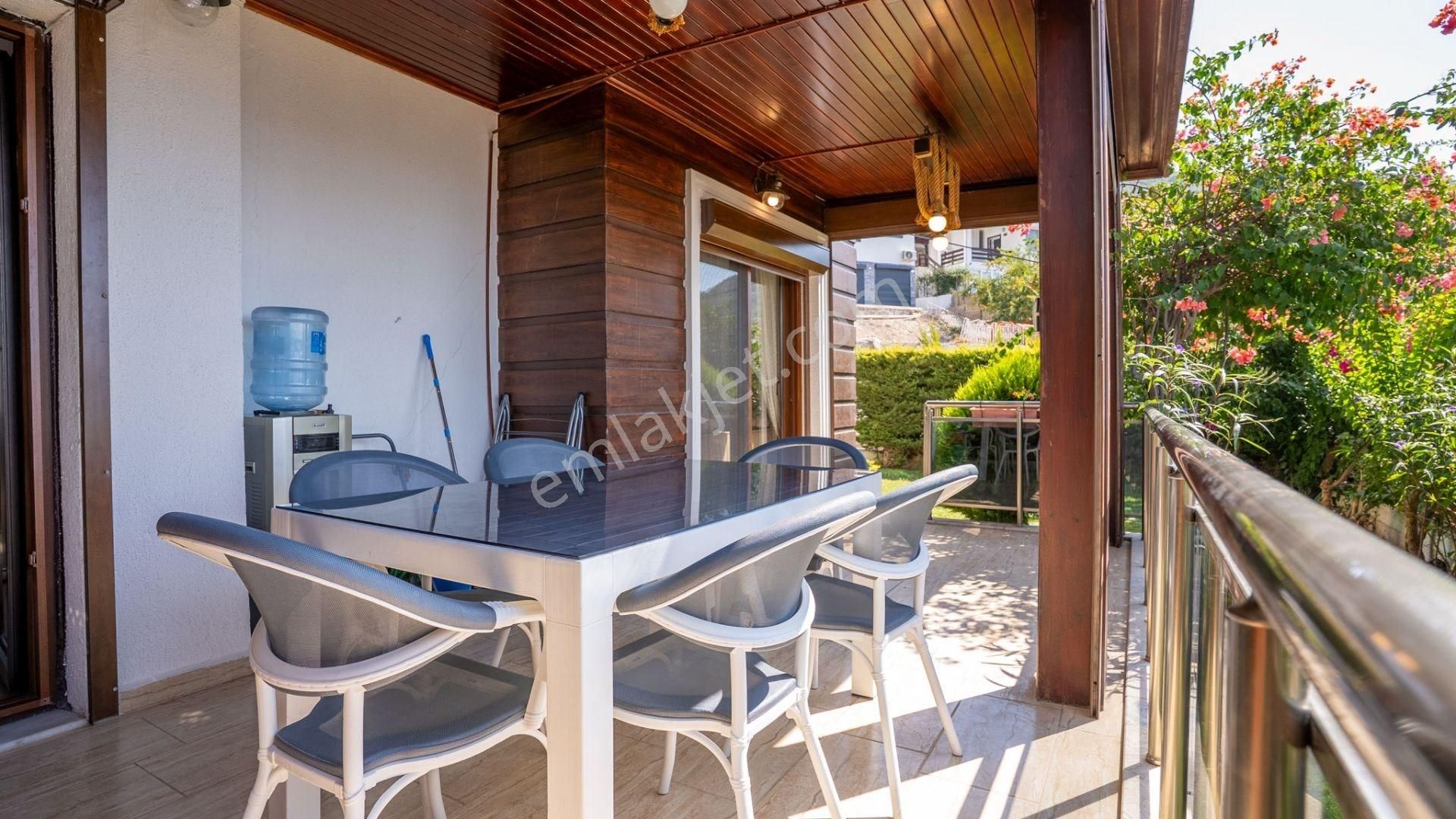 Cb Marina'dan Güllük'te Panaromik Deniz Manzaralı 3+1 Bahçe Katı - Görsel 33