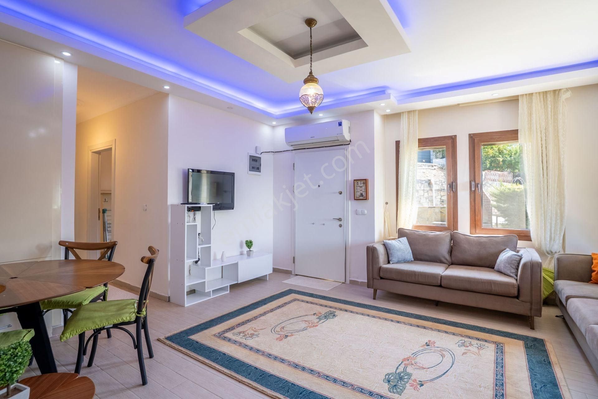 Cb Marina'dan Güllük'te Panaromik Deniz Manzaralı 3+1 Bahçe Katı - Görsel 23