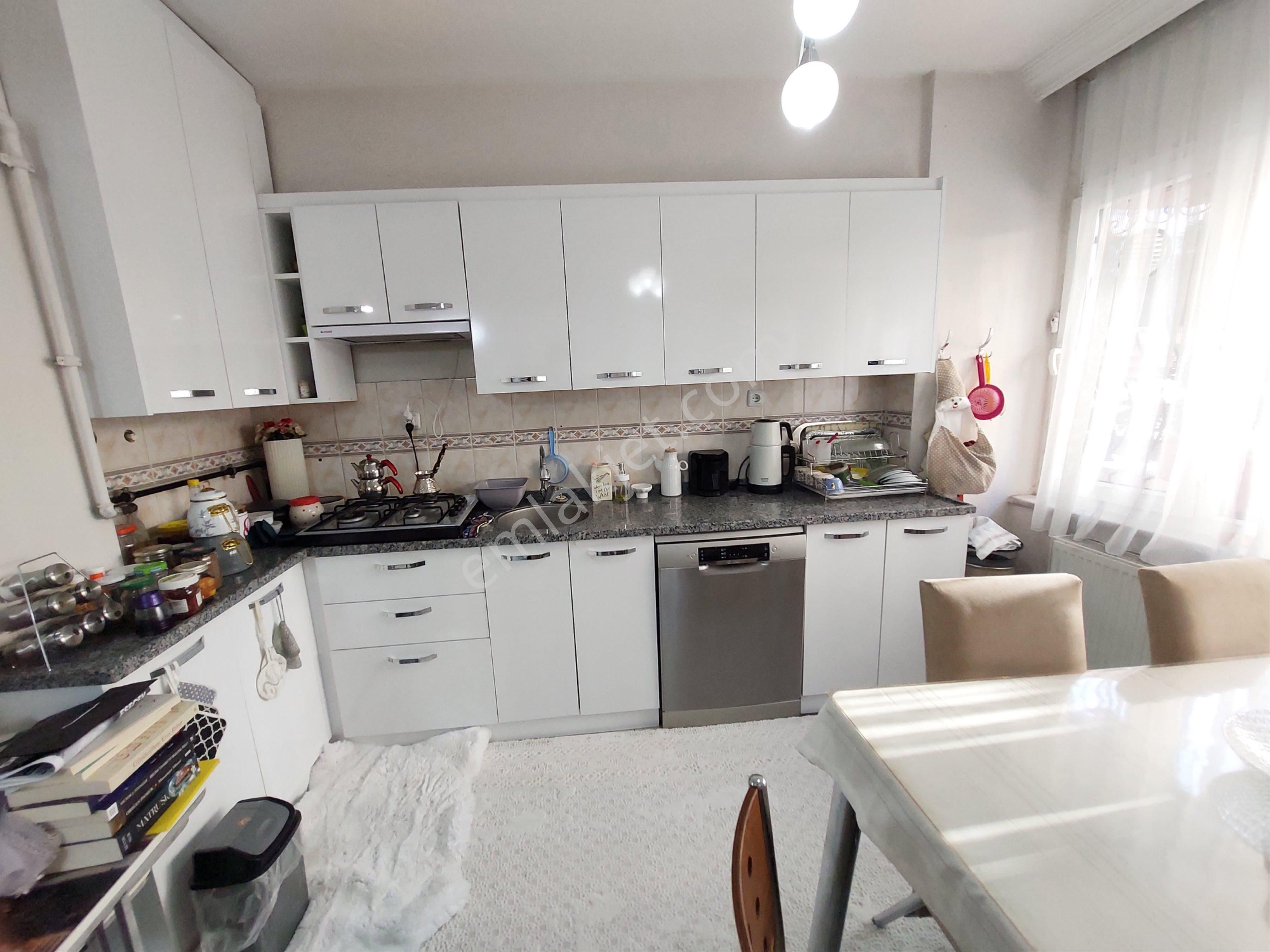 Fesleğen'de Fırsat 2+1 Eşyalı (123 M²) Ara Kat Dubleks - Görsel 5