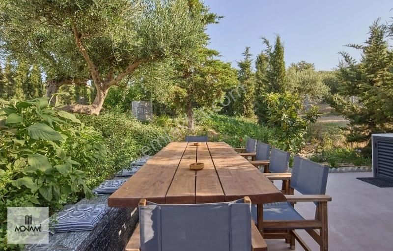 Urla Bademlerde Xl Villa Tam Müstakil Havuzlu 4+1 330m2 - Görsel 9