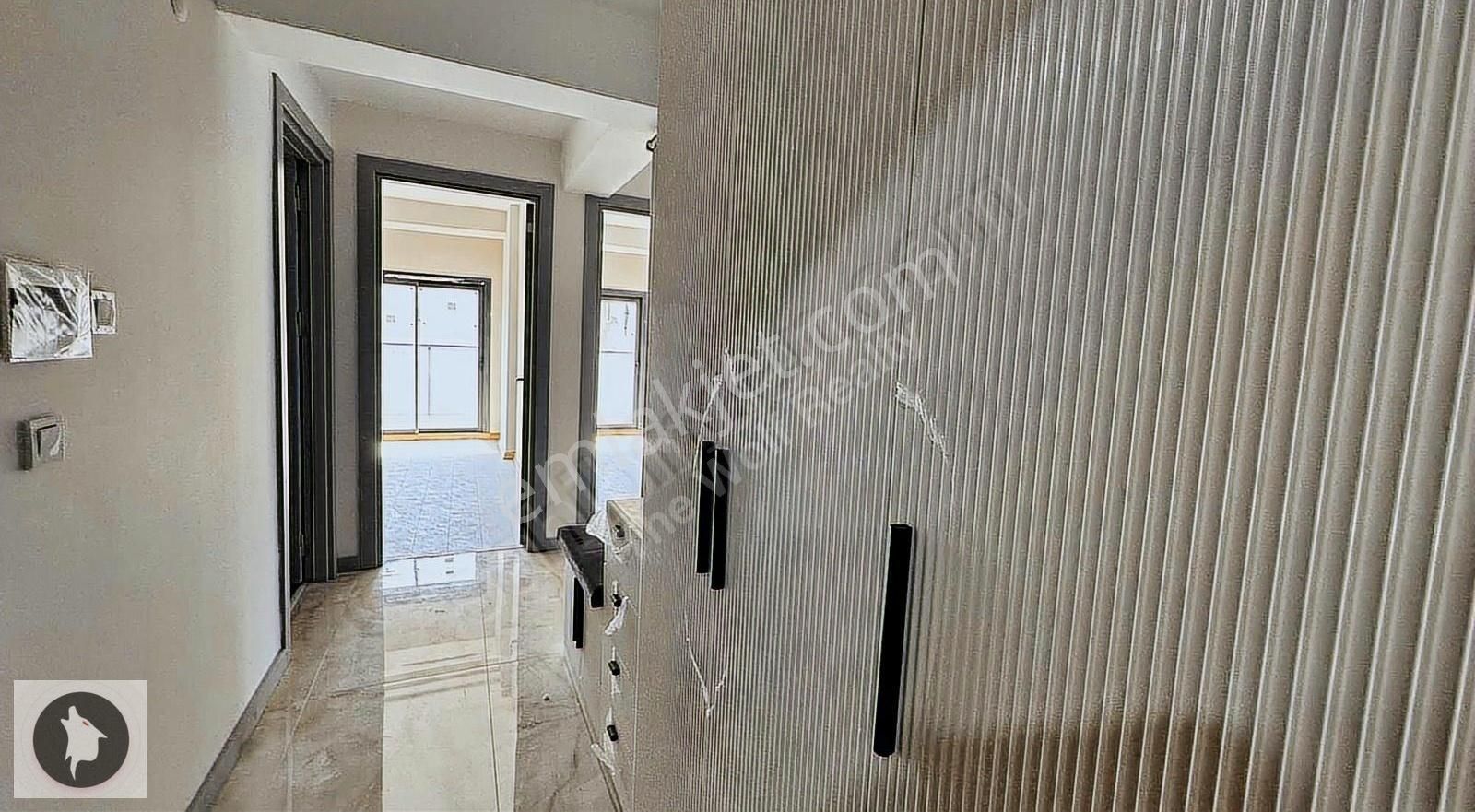Çiğli Yeni Mahallede Merkezi Konumda Satılık Sıfır 3+1 Daire - Görsel 16