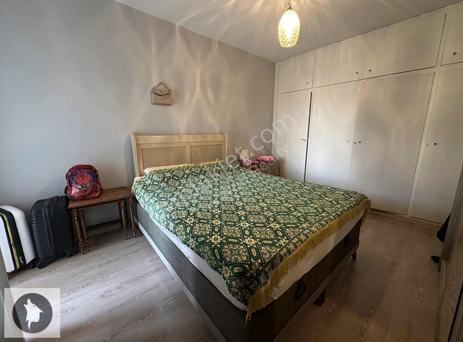 Karşıyaka'nın Kalbinde 3+1 Fırsat Daire - Görsel 4