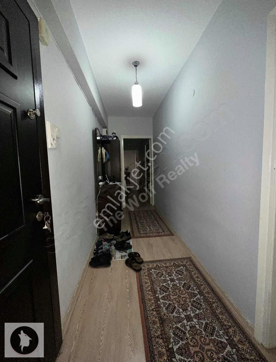 Karşıyaka'nın Kalbinde 3+1 Fırsat Daire - Görsel 6