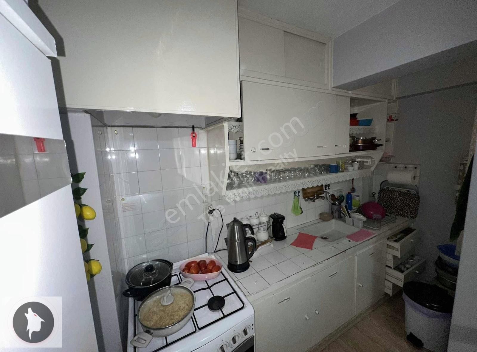 Karşıyaka'nın Kalbinde 3+1 Fırsat Daire - Görsel 2