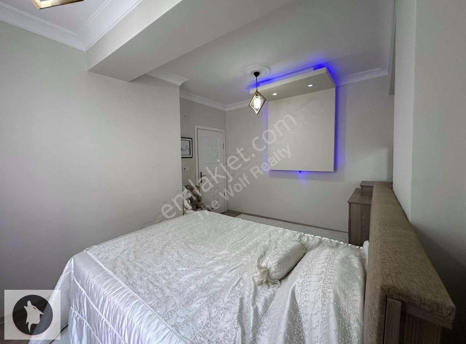 Karşıyaka Şemikler Mah. 3+1 Geniş Daire - Görsel 3