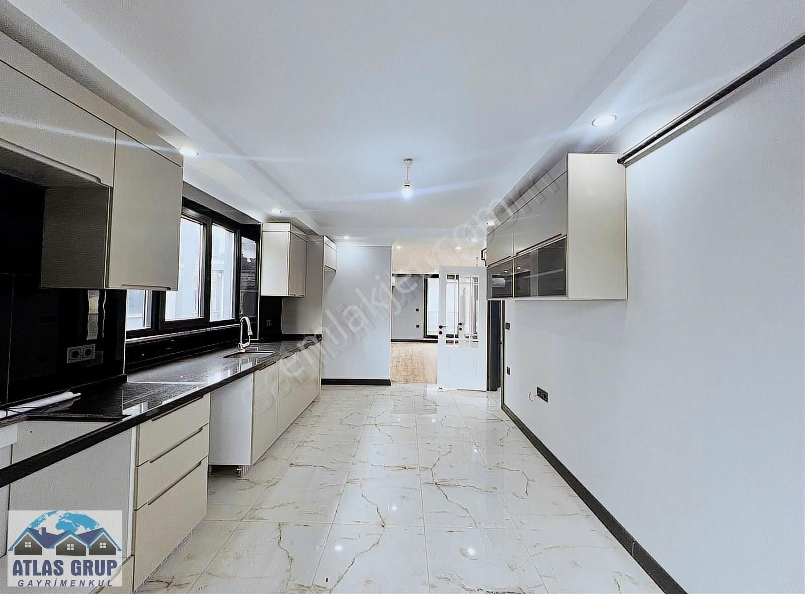 Beylikdüzü Gürpınar Da Emsallerinin Altında Fiyata 5+2 Villa - Görsel 5