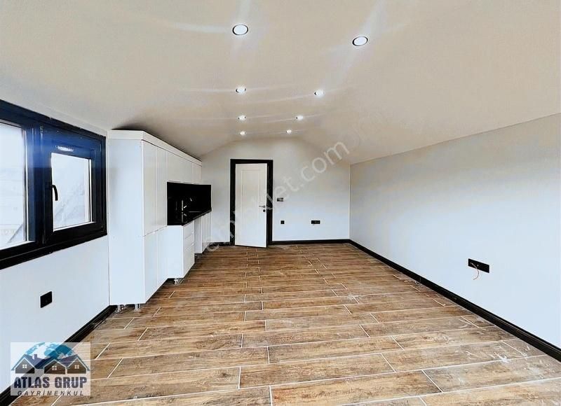 Beylikdüzü Gürpınar Da Emsallerinin Altında Fiyata 5+2 Villa - Görsel 9