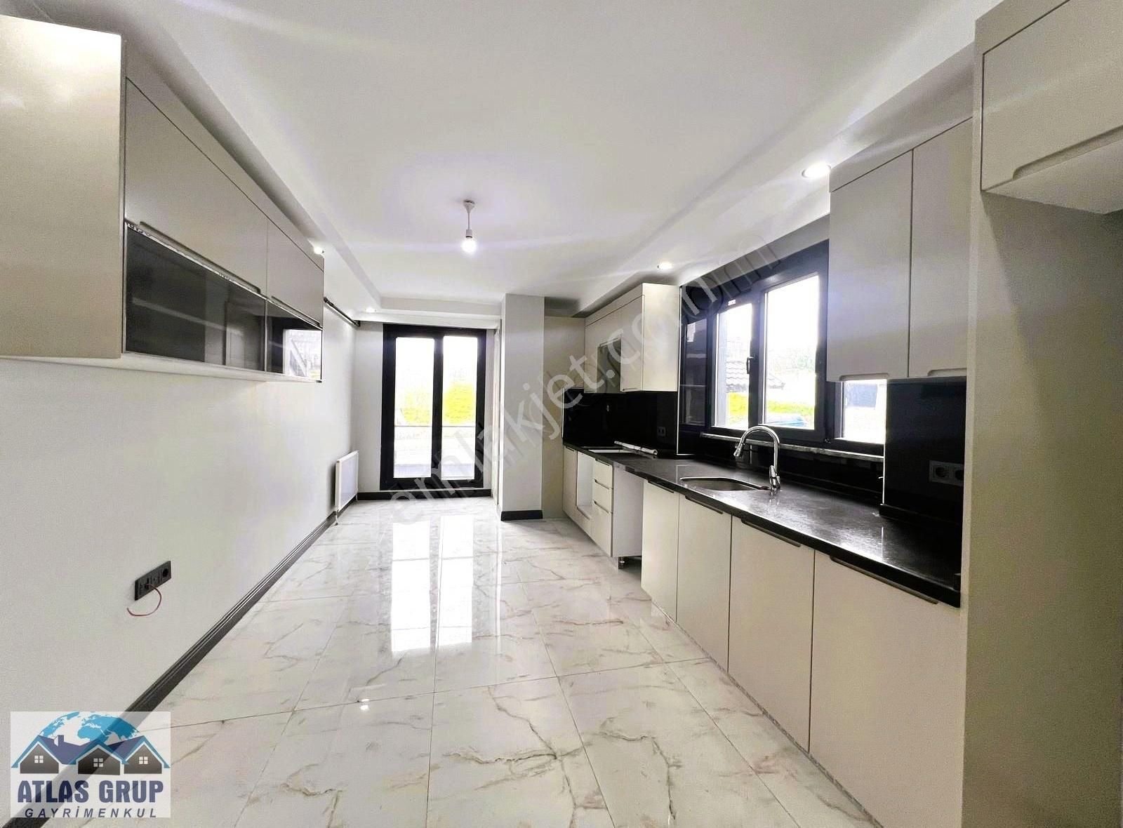 Beylikdüzü Gürpınar Da Emsallerinin Altında Fiyata 5+2 Villa - Görsel 4