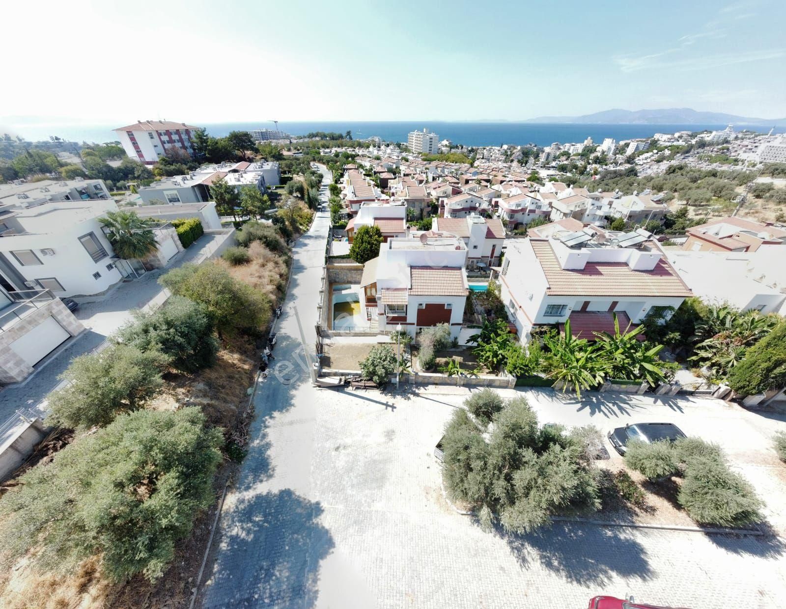 Kuşadası Kadınlar Denizinde Tek Müstakil Özel Havuzlu 6+2 Satılık Villa - Görsel 11