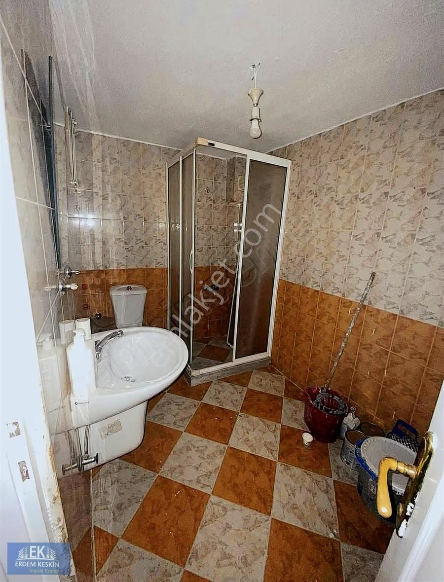 Gaziemir Emrezde İzbana Yakın Bahçeli 4+1 150m2 Kiralık Daire - Görsel 3