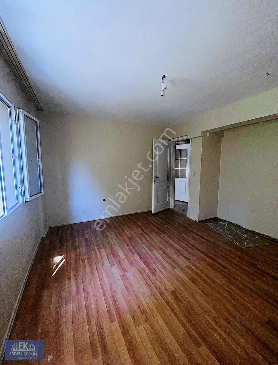 Gaziemir Emrezde İzbana Yakın Bahçeli 4+1 150m2 Kiralık Daire - Görsel 8