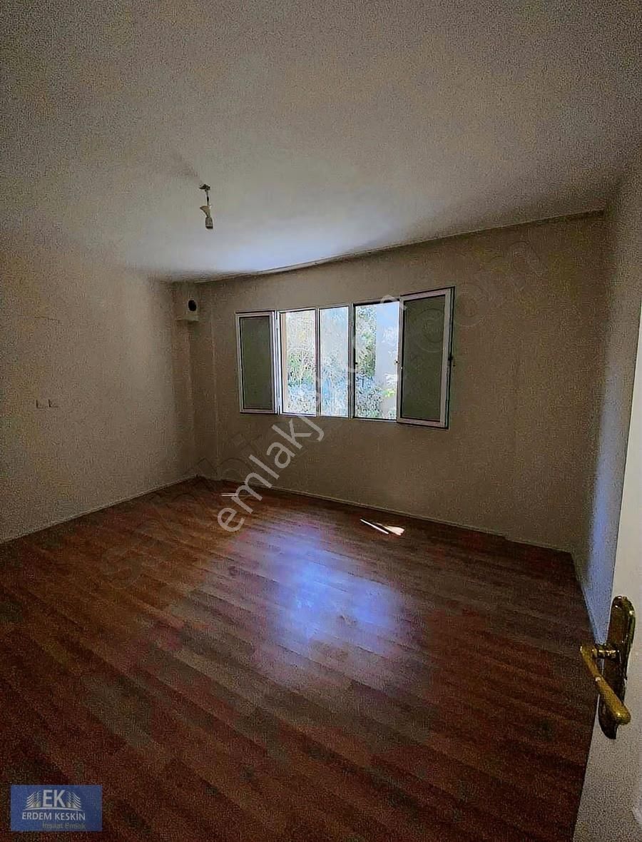 Gaziemir Emrezde İzbana Yakın Bahçeli 4+1 150m2 Kiralık Daire - Görsel 11