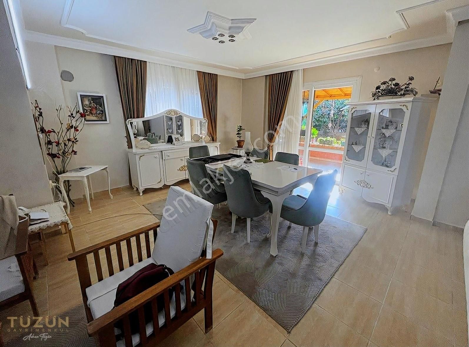 Tüzün'den Kuyuluk'ta Site İçerisinde 4+1 Satılık Tripleks Villa - Görsel 2