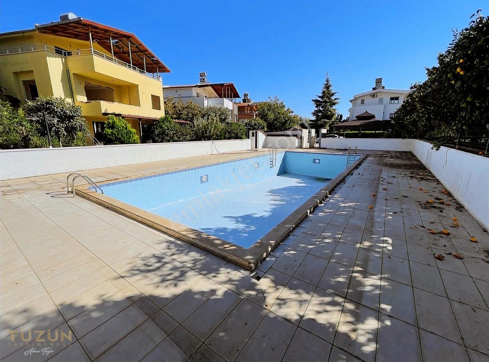 Tüzün'den Kuyuluk'ta Site İçerisinde 4+1 Satılık Tripleks Villa - Görsel 7