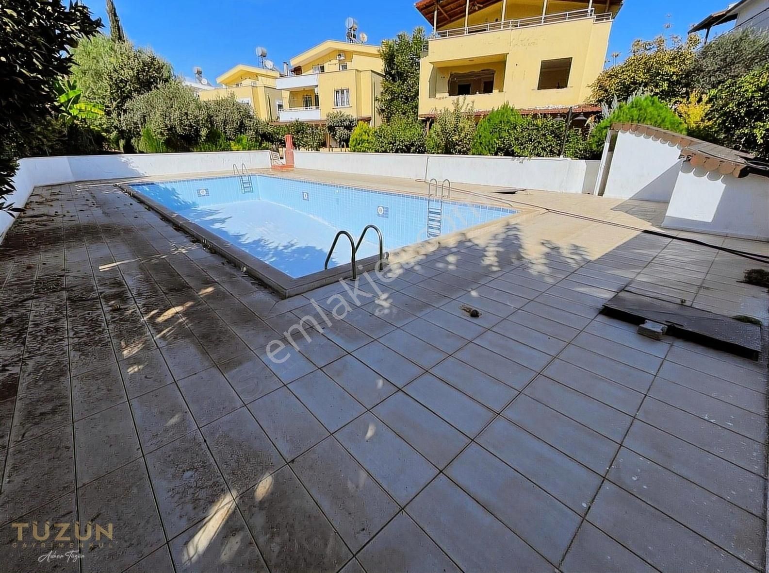 Tüzün'den Kuyuluk'ta Site İçerisinde 4+1 Satılık Tripleks Villa - Görsel 3