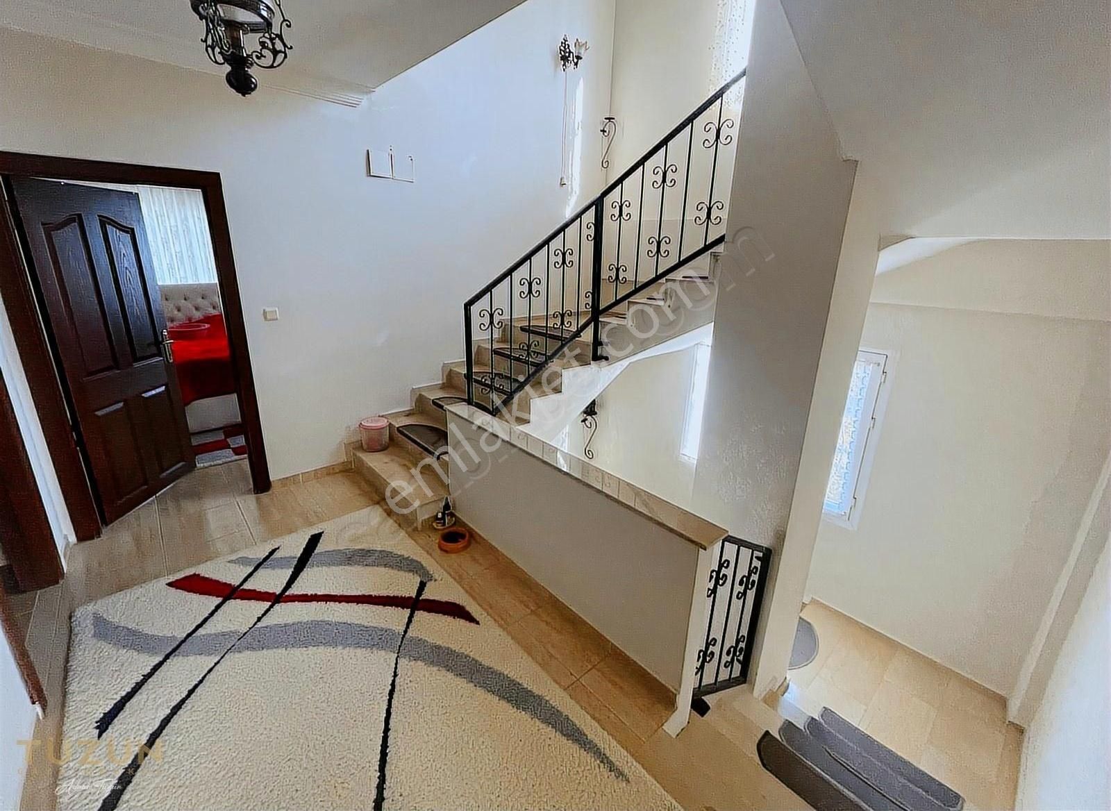 Tüzün'den Kuyuluk'ta Site İçerisinde 4+1 Satılık Tripleks Villa - Görsel 9