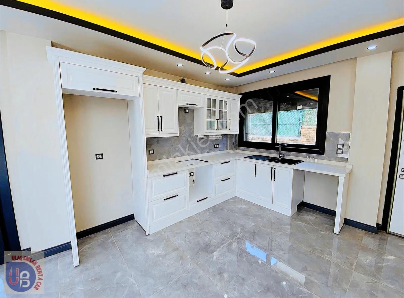 Didim Akbük Merkezde 3 + 1 Tam Müstakil Havuzlu Villa - Görsel 3