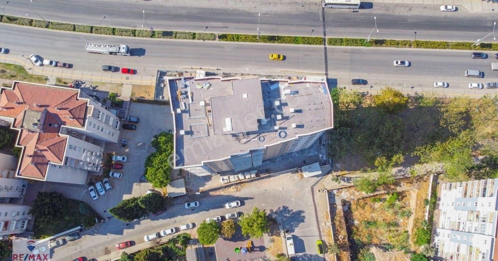 Manavkuyu Mahallesi Yüzbaşı İbrahim Hakkı Caddesi 3+1 Satılık - Görsel 8