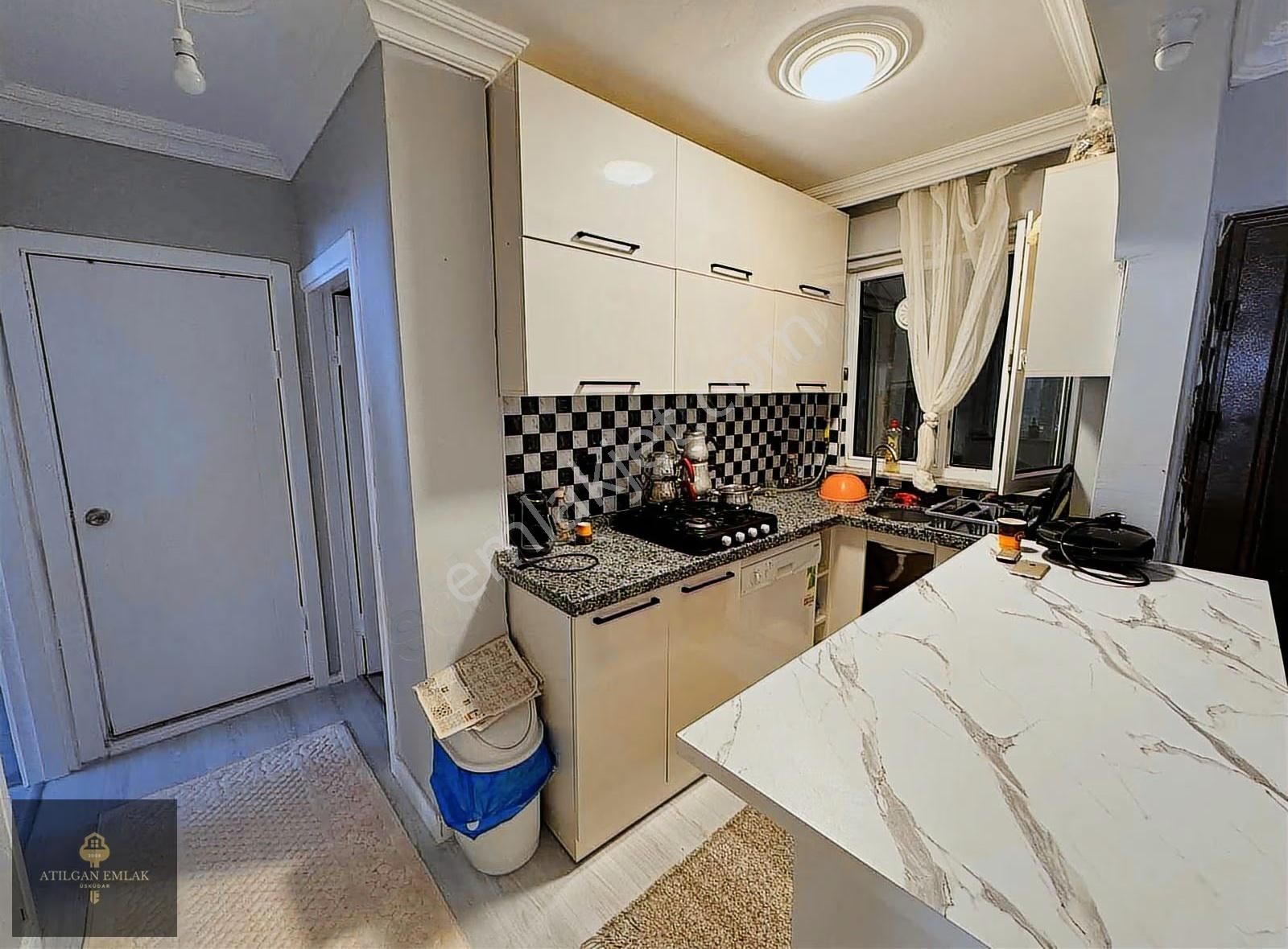 Üsküdar Zeynep Kamilde 2+1 Masrafsız Satılık Fırsat Daire - Görsel 12