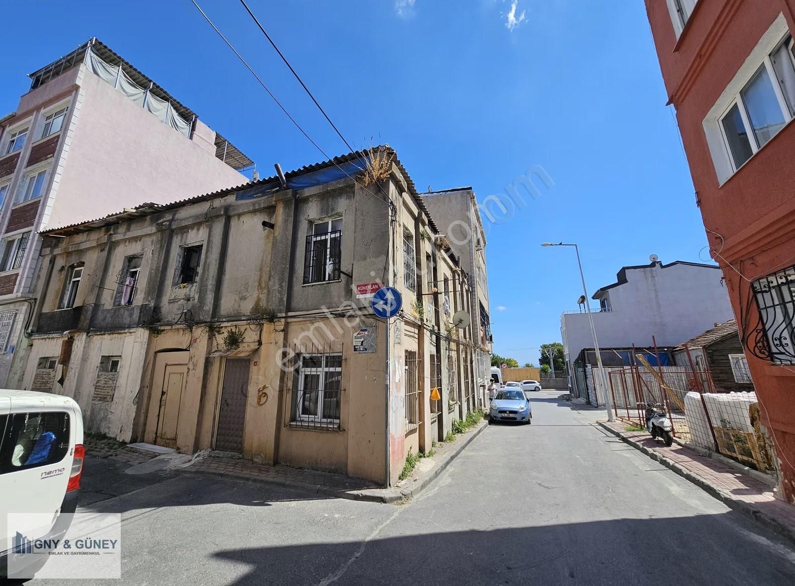 Yedikule'de 145m² Arsa'nın 1/5 Satılık 29 M² Acill - Görsel 2