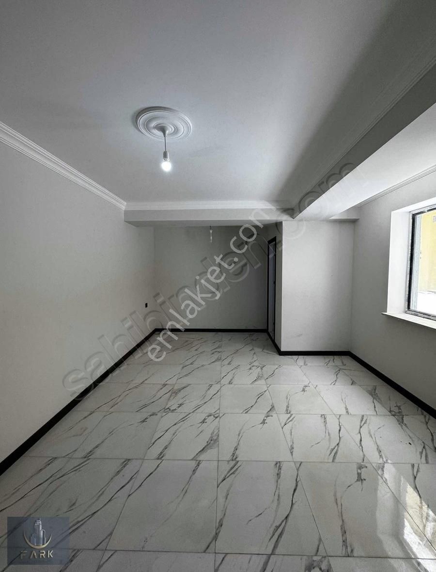 Otoparklı Lüks 3+1 Teras Balkonlu Yüksek Giriş Daire - Görsel 12