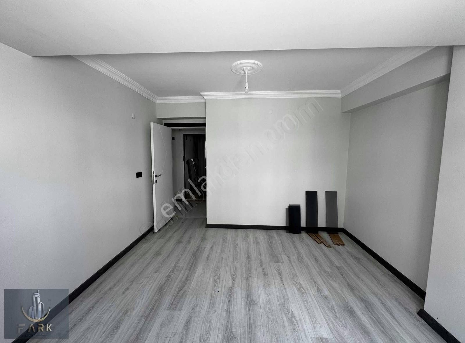 Otoparklı Lüks 3+1 Teras Balkonlu Yüksek Giriş Daire - Görsel 9
