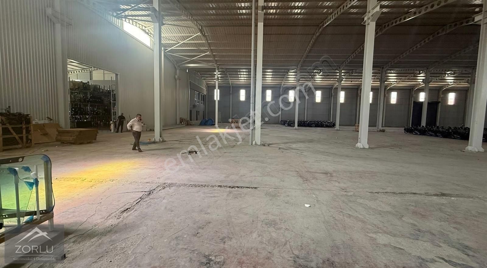 Zorlu Gayrimenkul'den Tarsus'ta 8000m2 Rampalı Aylık Kiralık - Görsel 4
