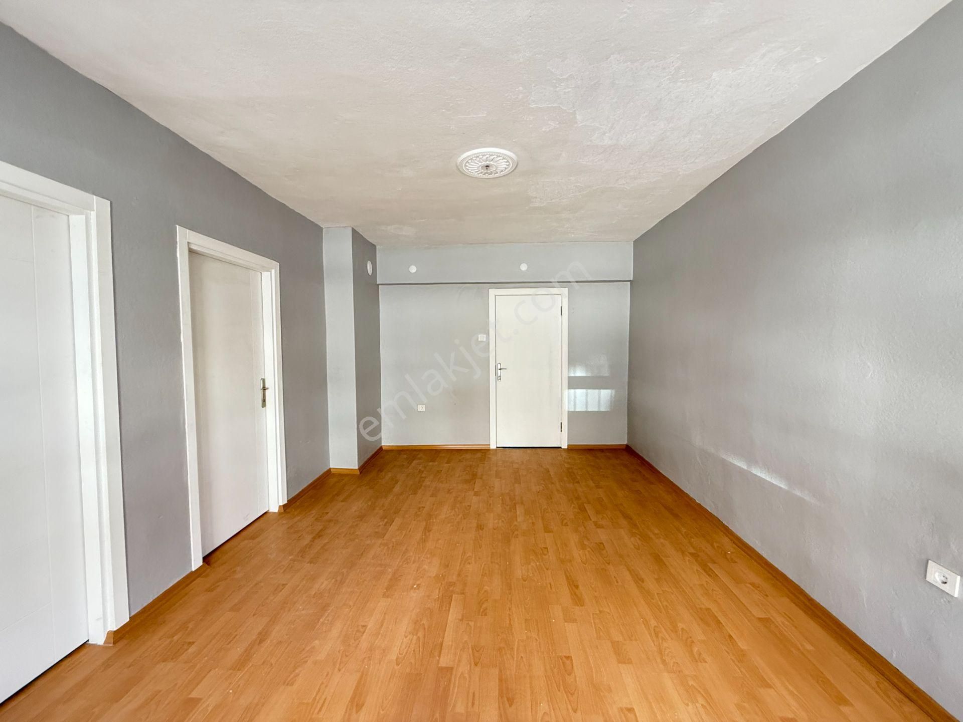 Bağcı Caddesi Üstün'de Yüksek Giriş Kat Konumun'da 3+1 Masrafsız - Görsel 17