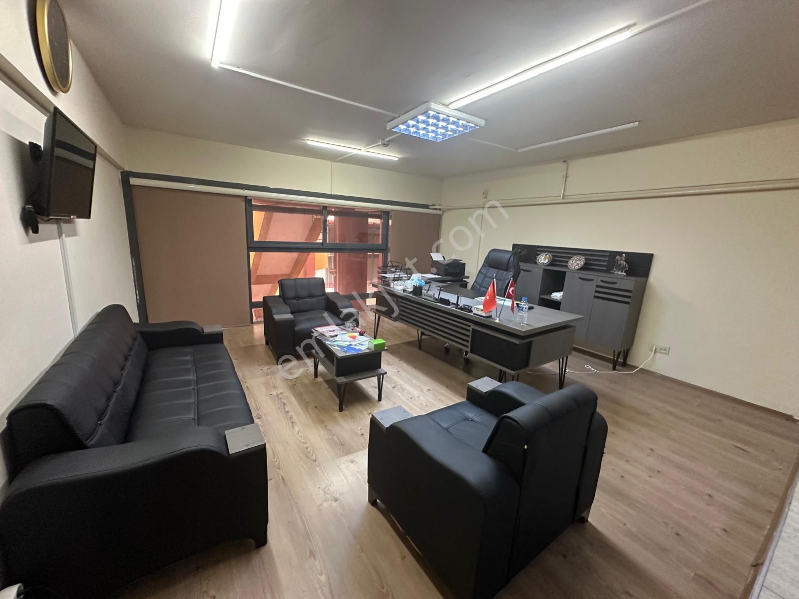 Tekstilkent Emlak'tan Giriş Kat 100 M2 Satılık İş Yeri & Ofis